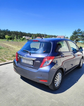 Toyota Yaris cena 11900 przebieg: 331000, rok produkcji 2012 z Bydgoszcz małe 106